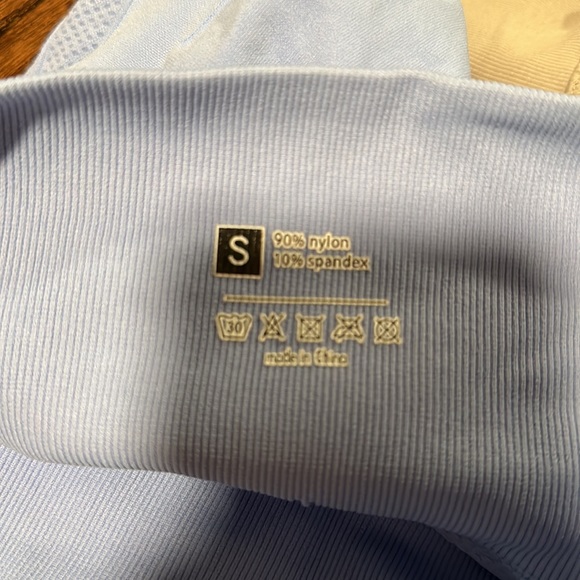 2 Pairs Workout Leggings - Picture 3 of 4